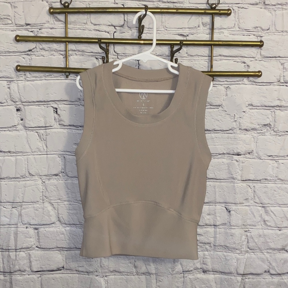 Women's Sleeveless Top in Taupe